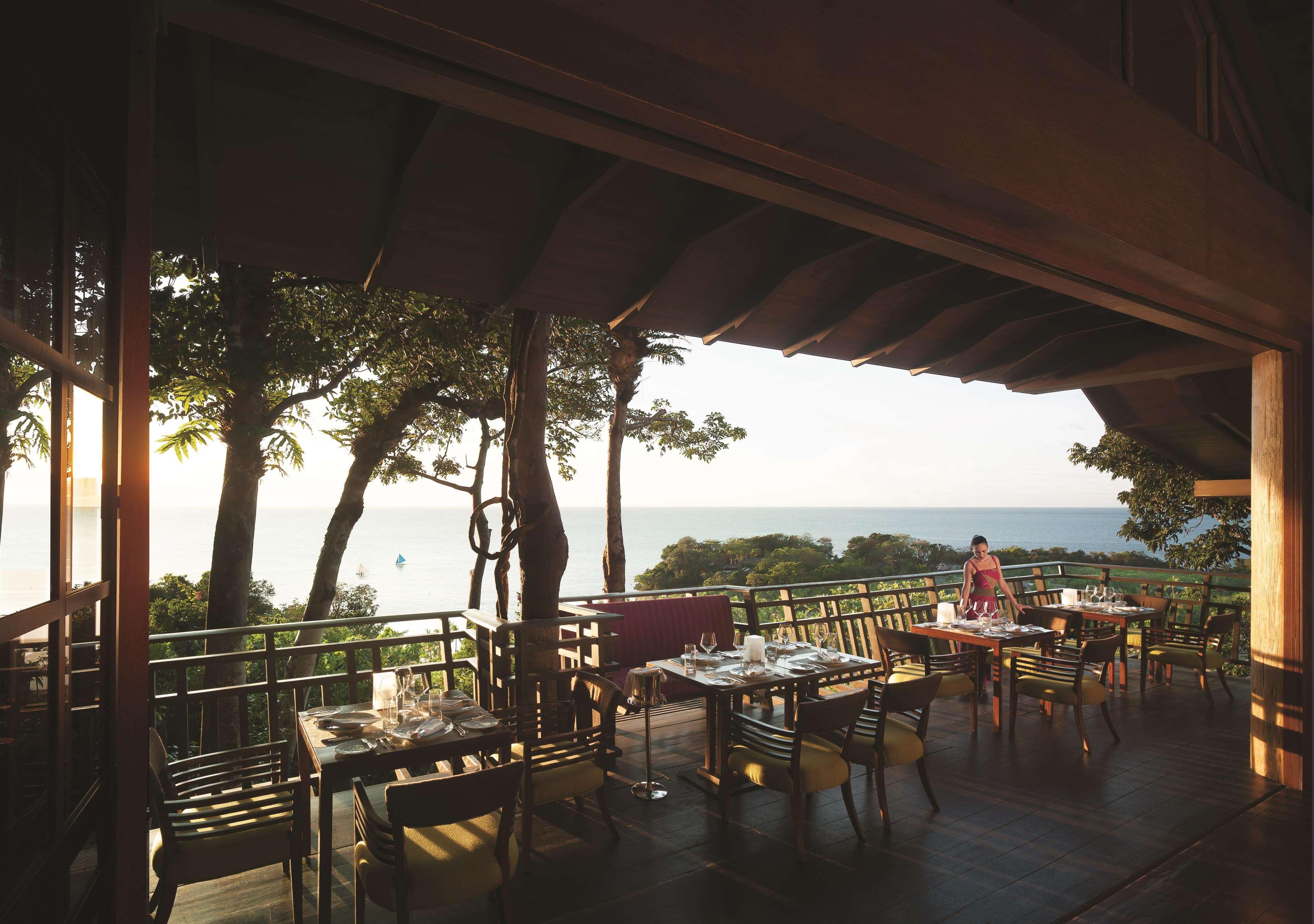 Shangri-La Boracay Extérieur photo The Deck