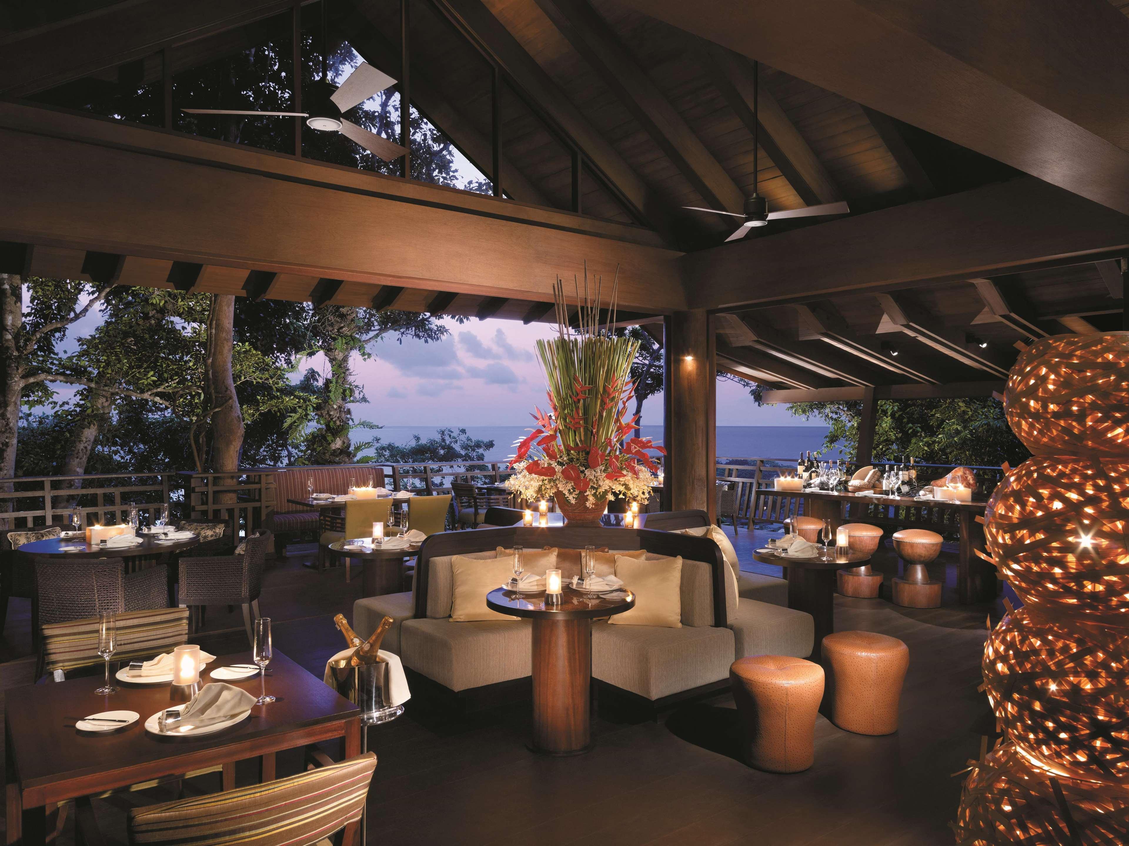 Shangri-La Boracay Extérieur photo The interior of the restaurant