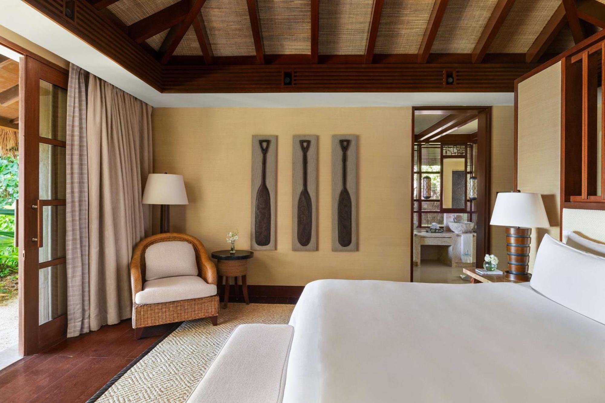 Shangri-La Boracay Extérieur photo A bedroom at the Four Seasons Resort Maldives at Landaa Giraavili